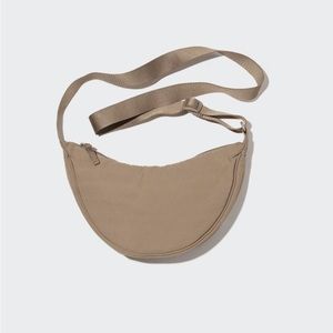 Uniqlo round mini shoulder bag